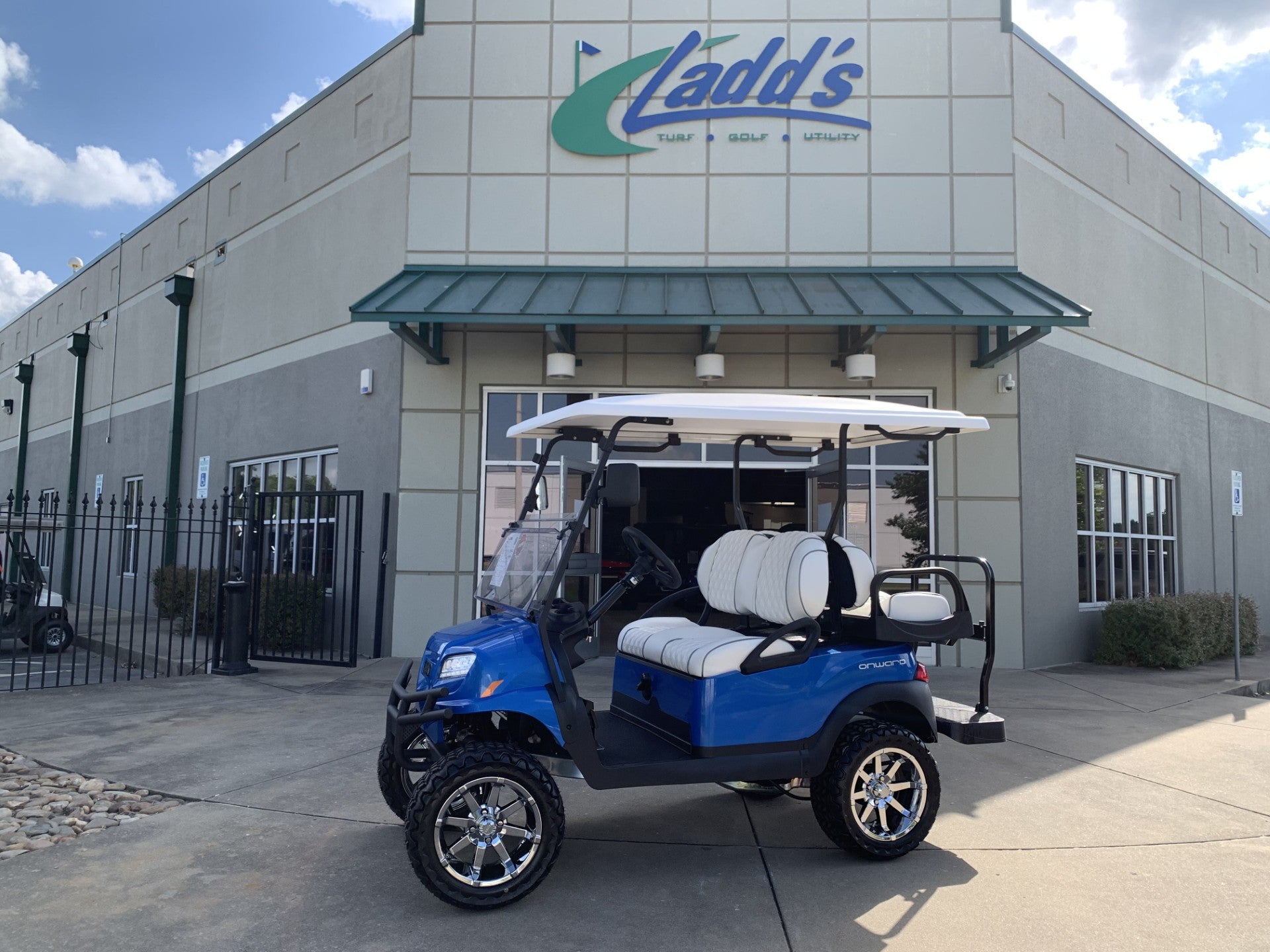2026 | Club Car Onward Lifted 4 Passenger - Gas