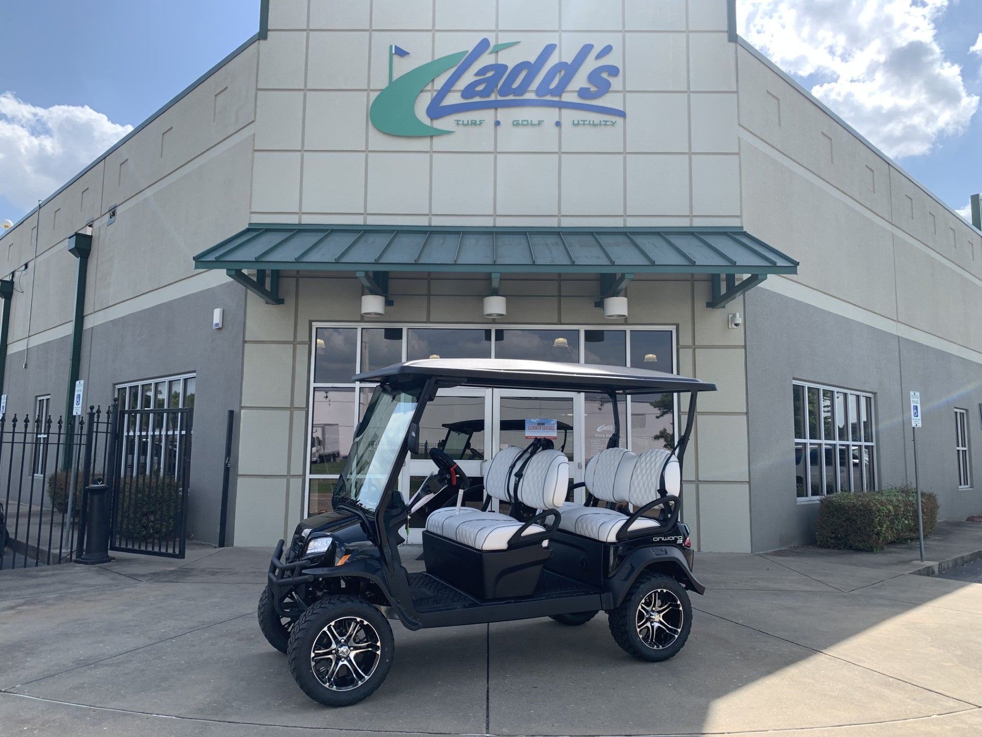 2027 | Club Car Onward LSV Lifted 4 Forward - Lithium Ion