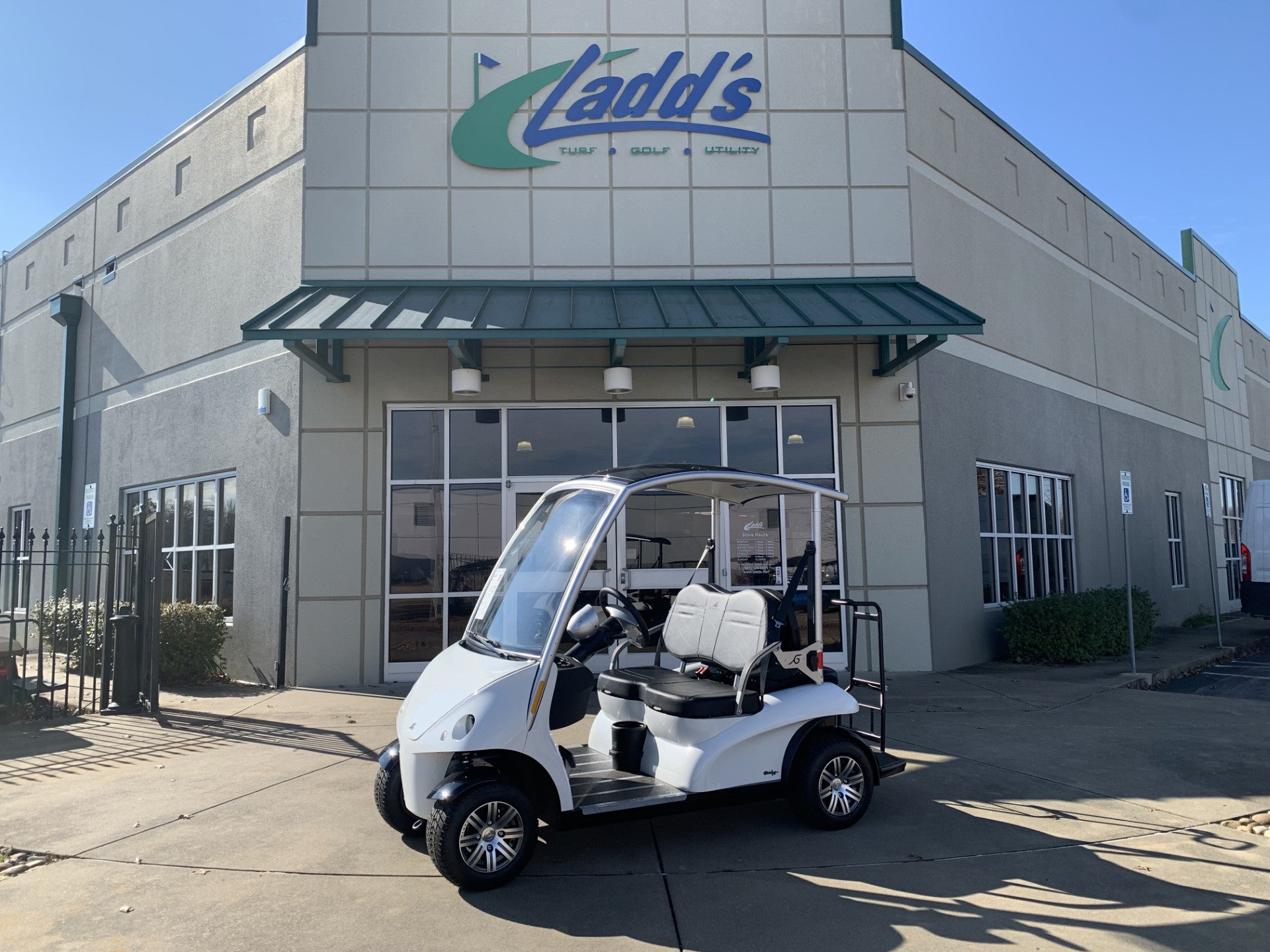 2023 | Garia Via LSV 4 Passenger - Electric