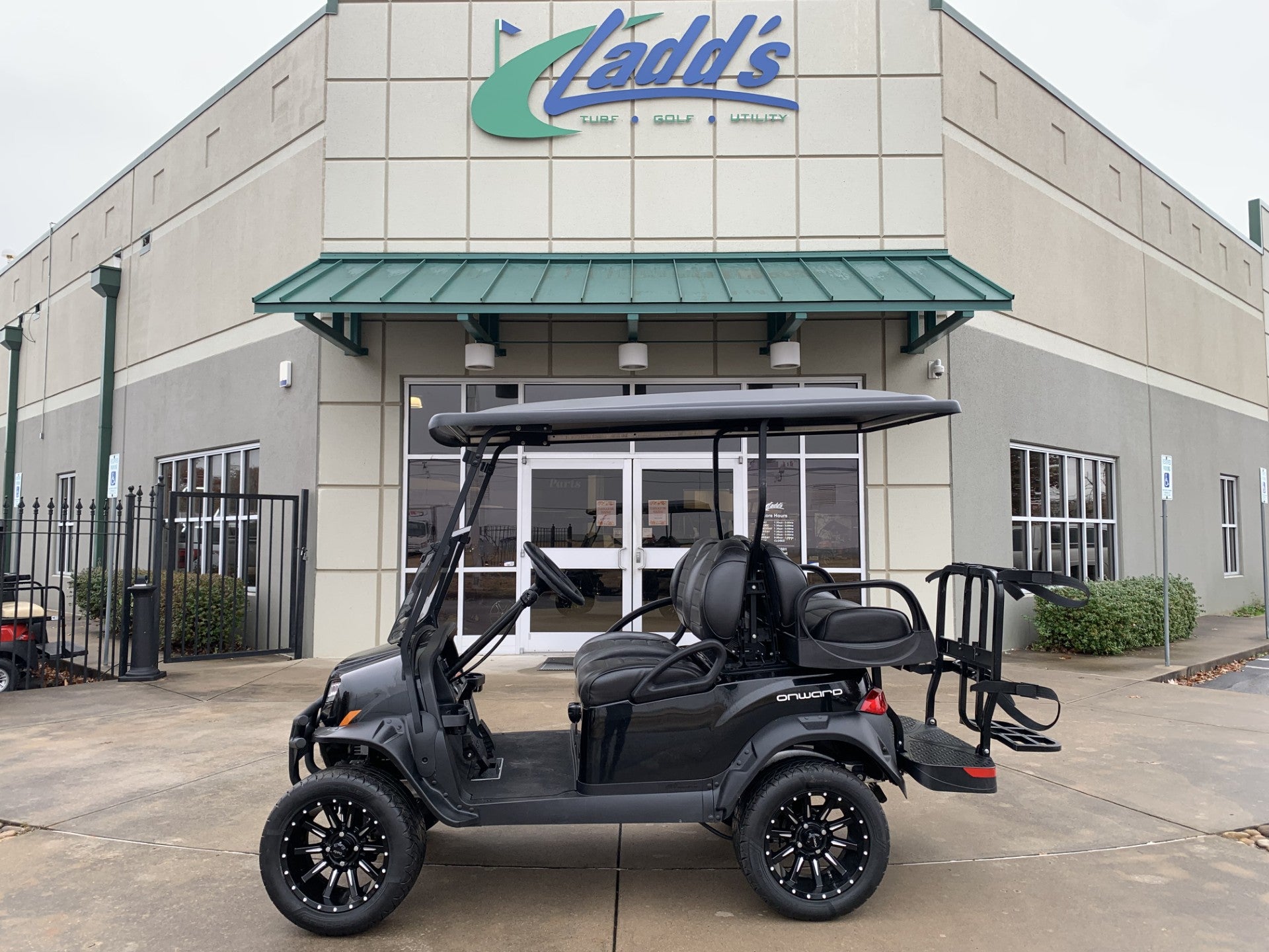 2022 | Club Car Onward Lifted 4 Passenger - Lithium