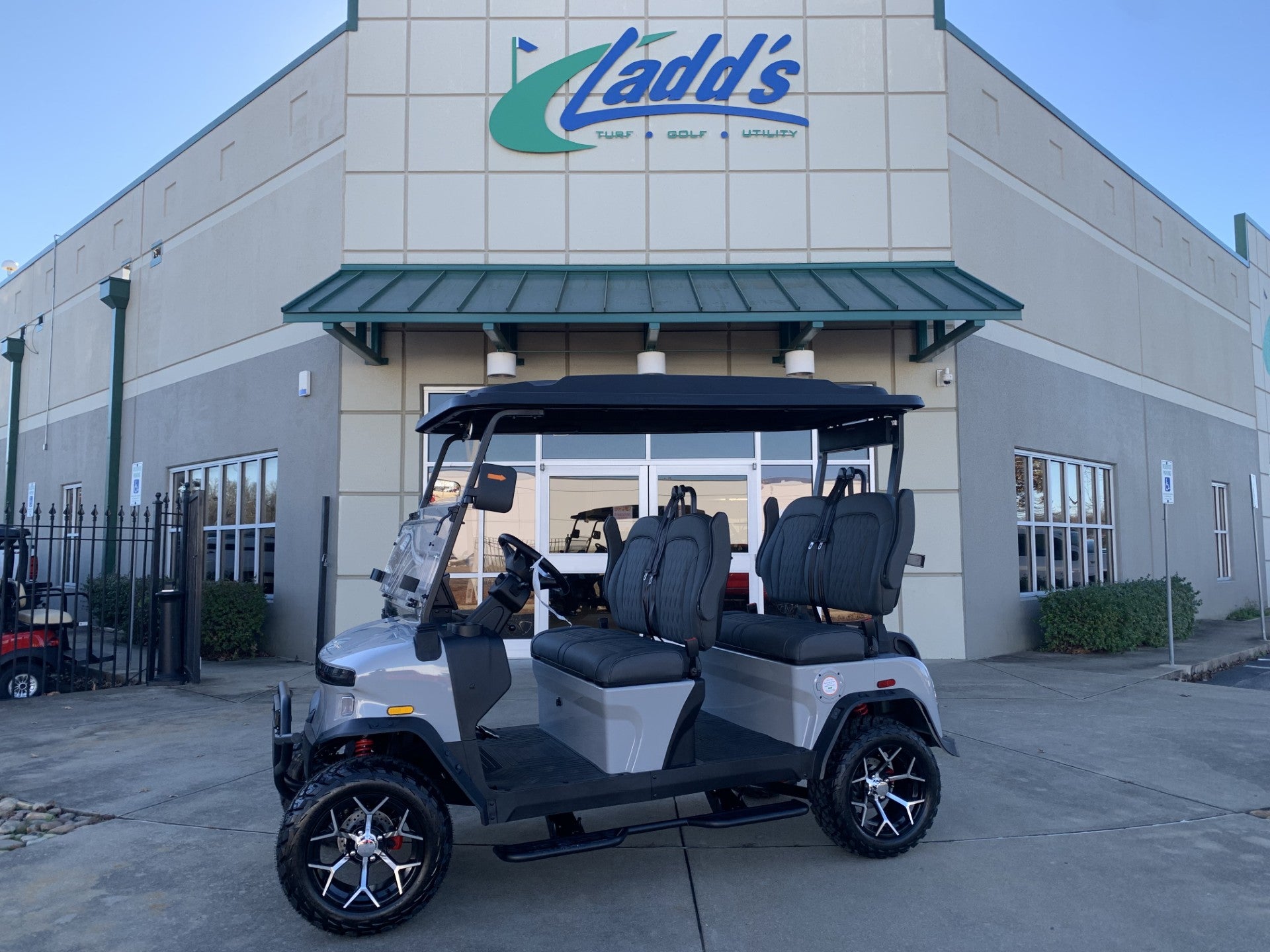 2025 | Denago Rover XL