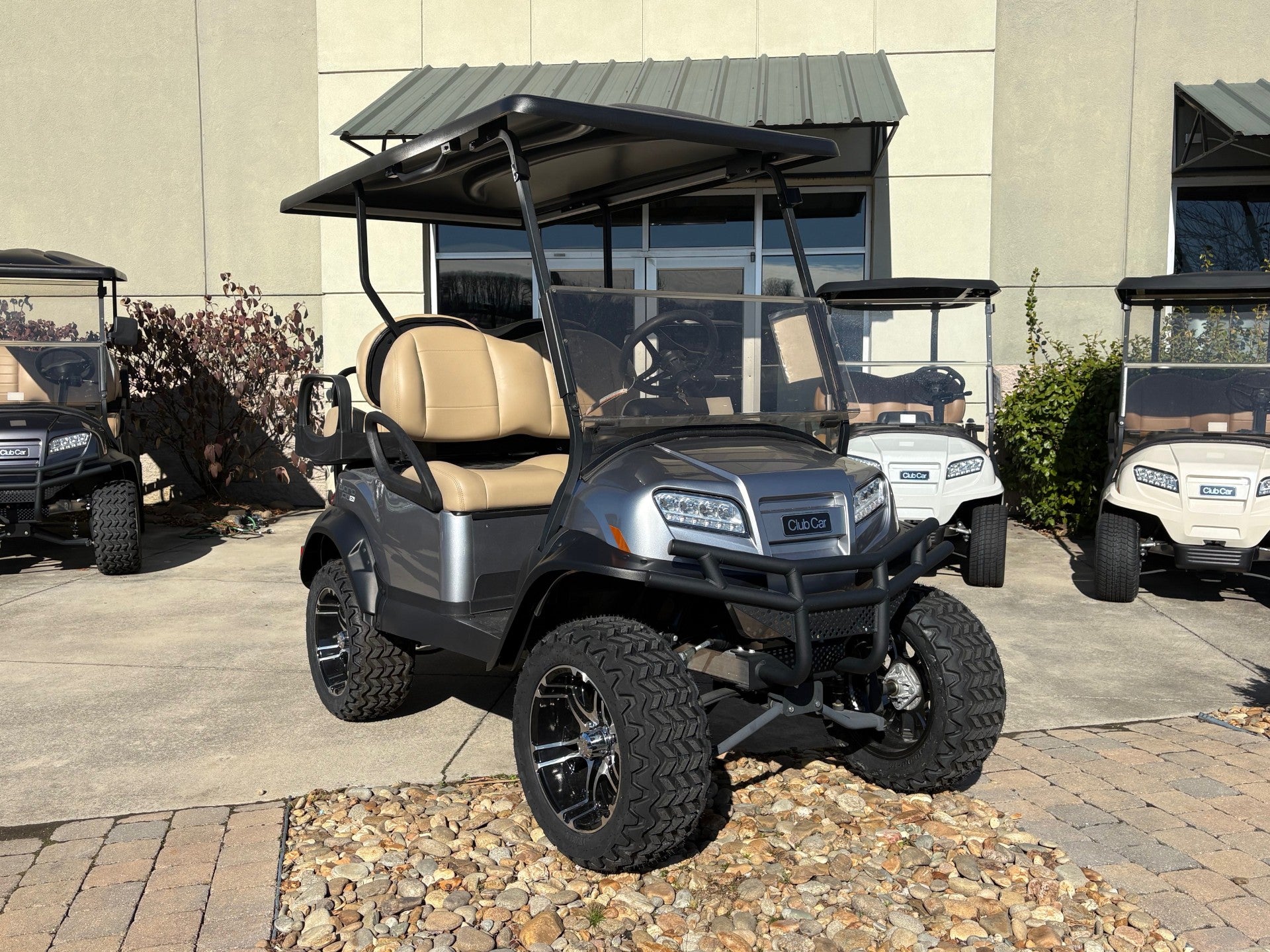 2026 | Club Car Onward Lifted 4 Passenger - HP Lithium