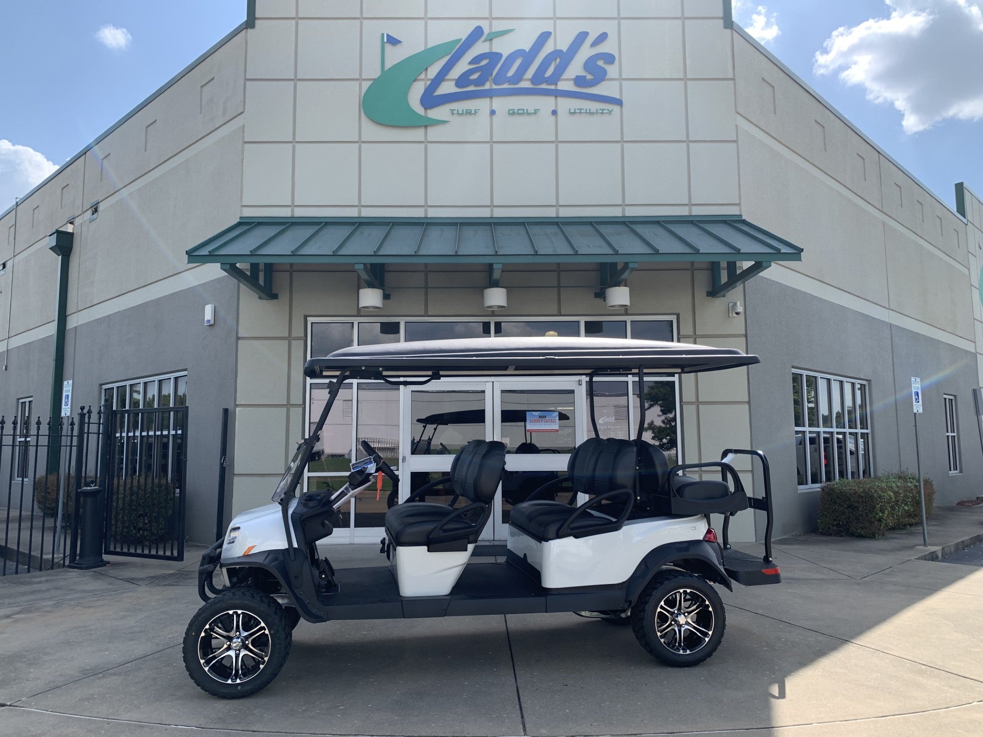 2027 | Club Car Onward Lifted 6 Passenger - Gas