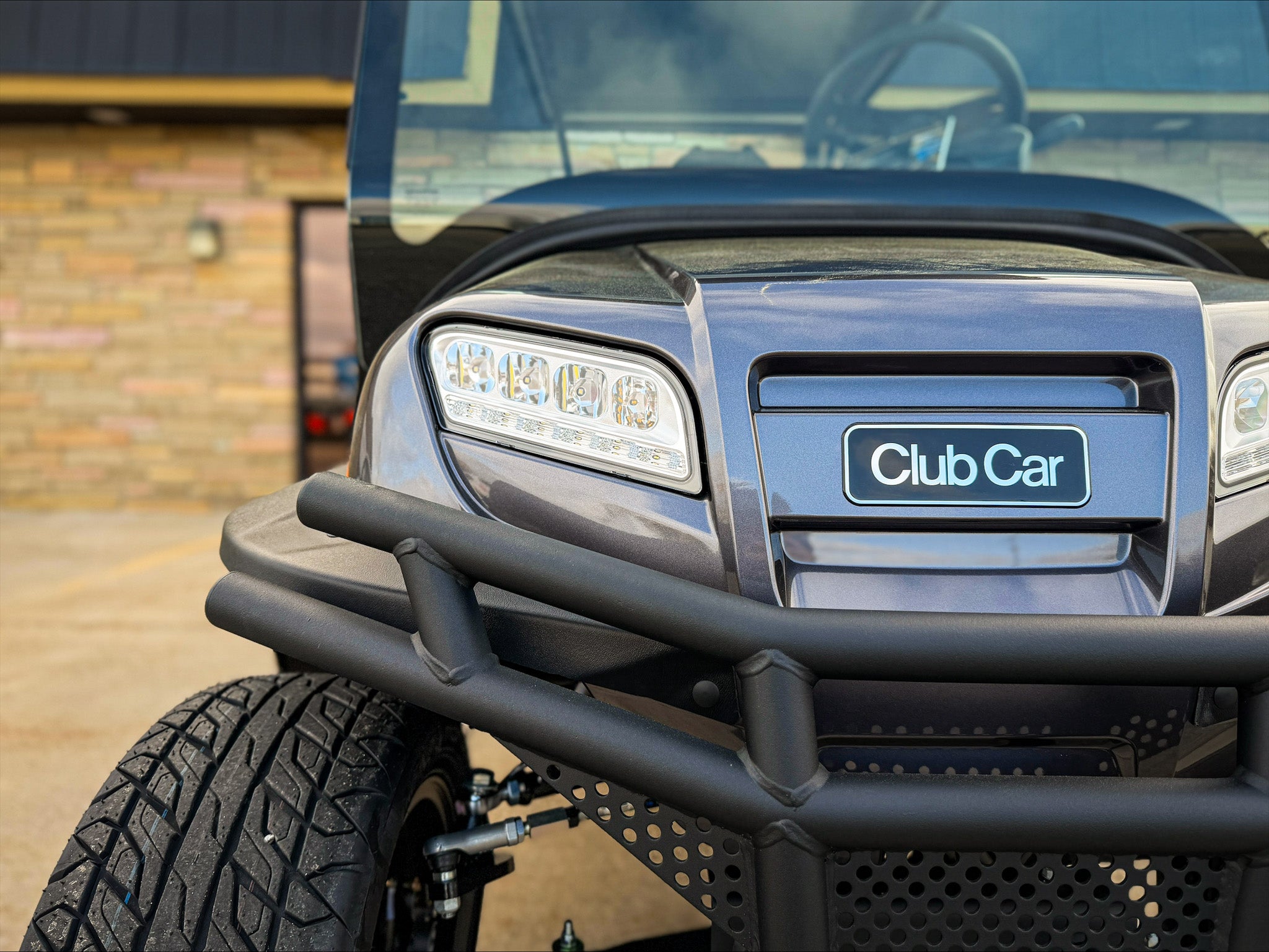 2027 | Club Car Onward 4 Forward LSV - HP Lithium Ion