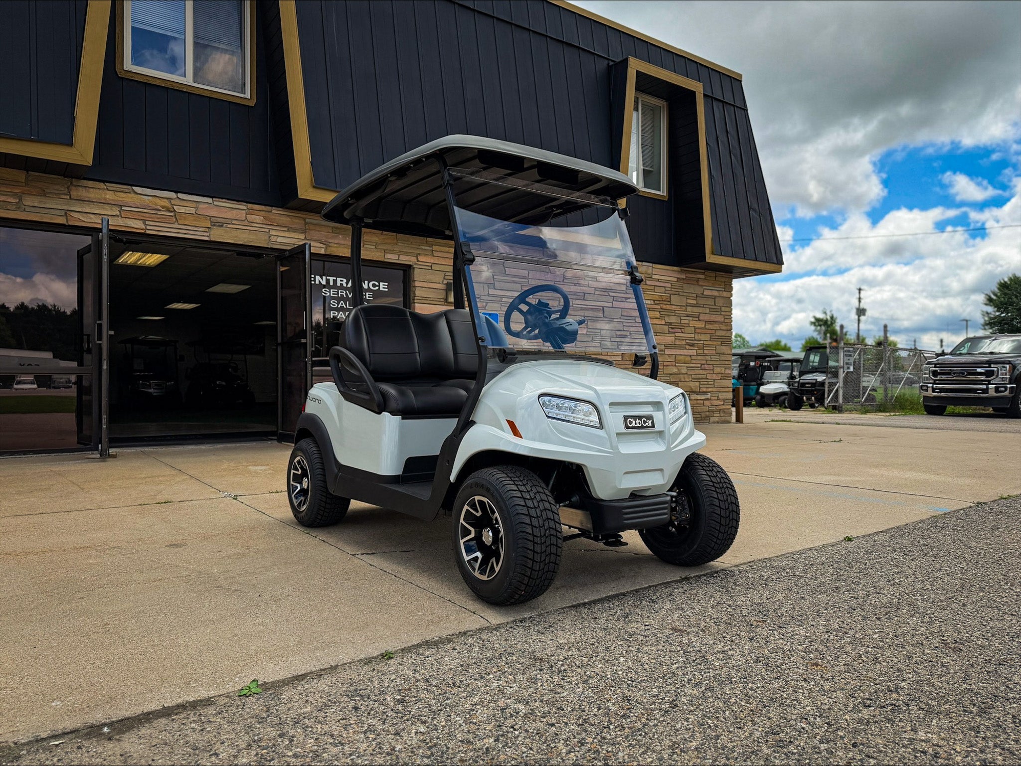 2027 | Club Car Onward 2 Passenger - Electric