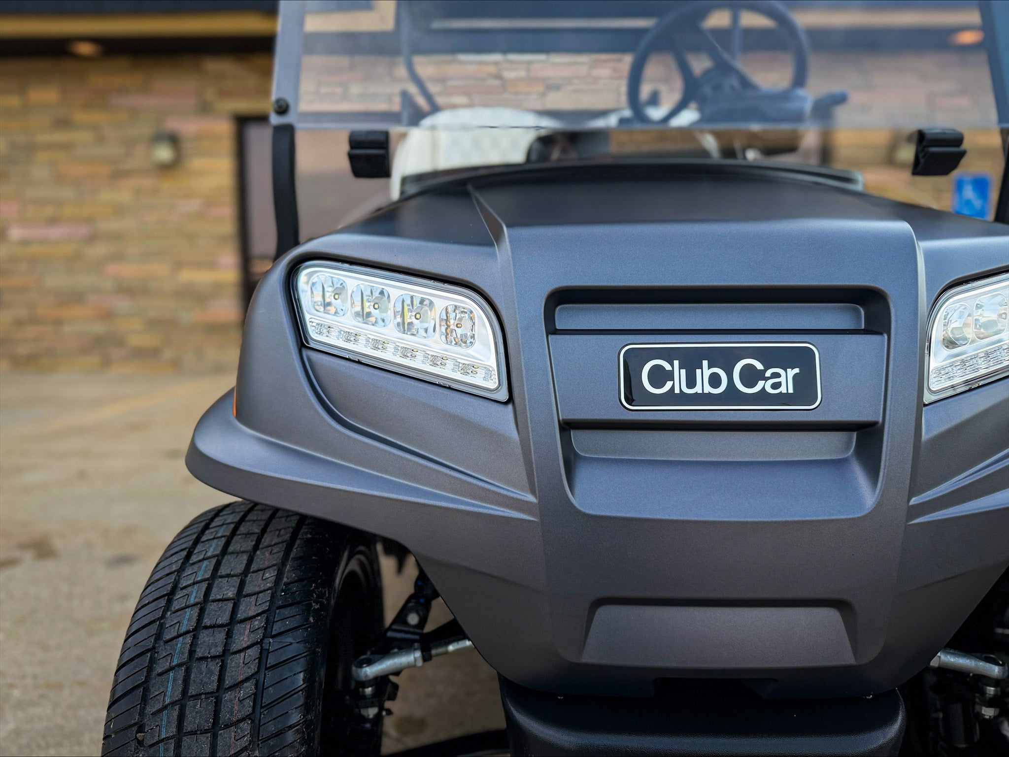 2027 | Club Car Onward 4 Passenger - Lithium Ion