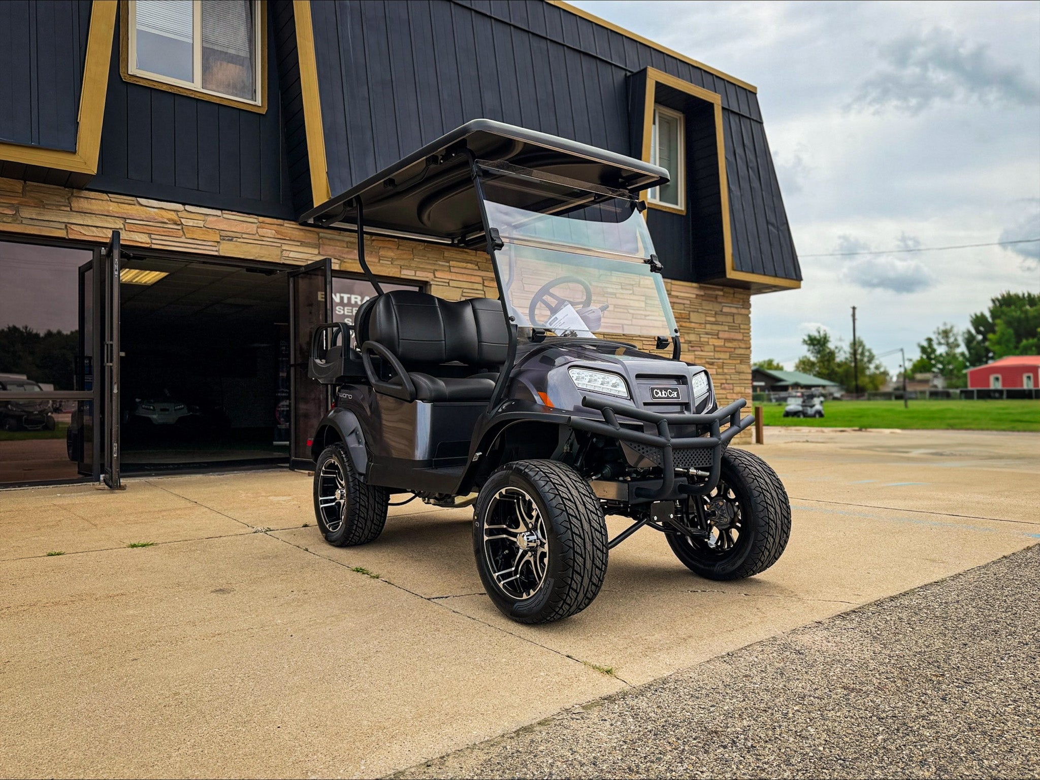 2027 | Club Car Onward Lifted 4 Passenger - Gas