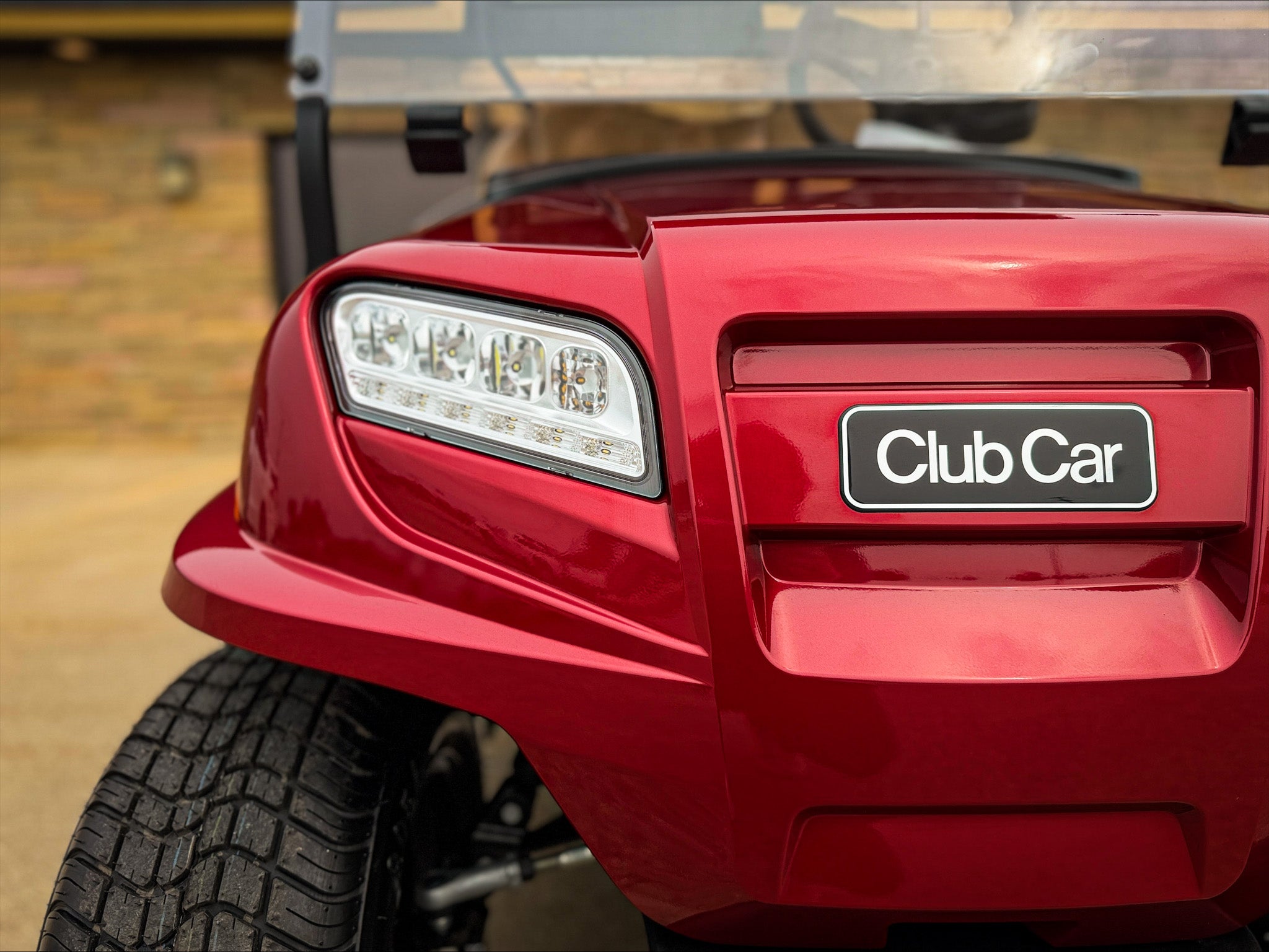 2027 | Club Car Onward 4 Passenger - Electric