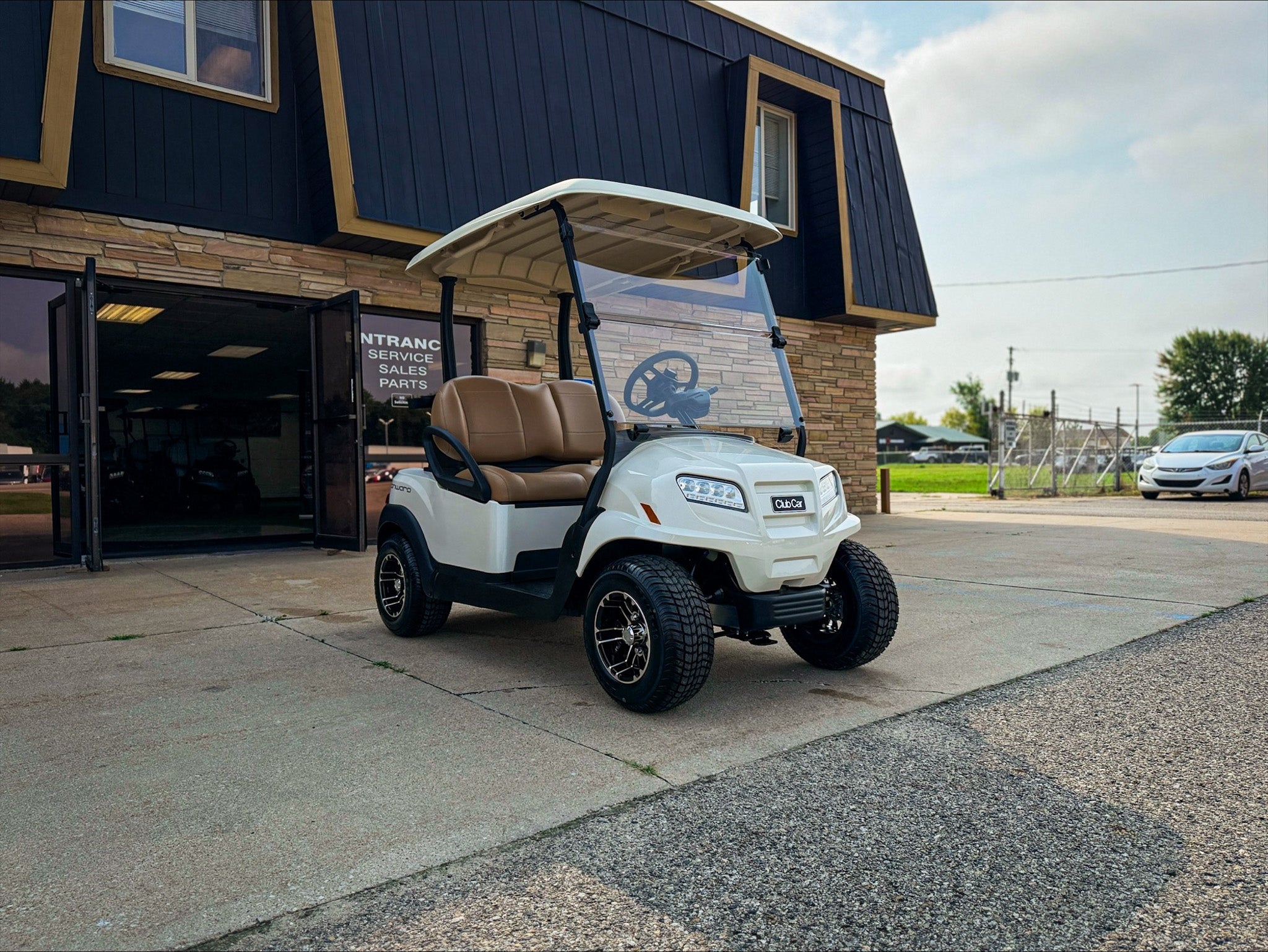 2027 | Club Car Onward 2 Passenger - Electric
