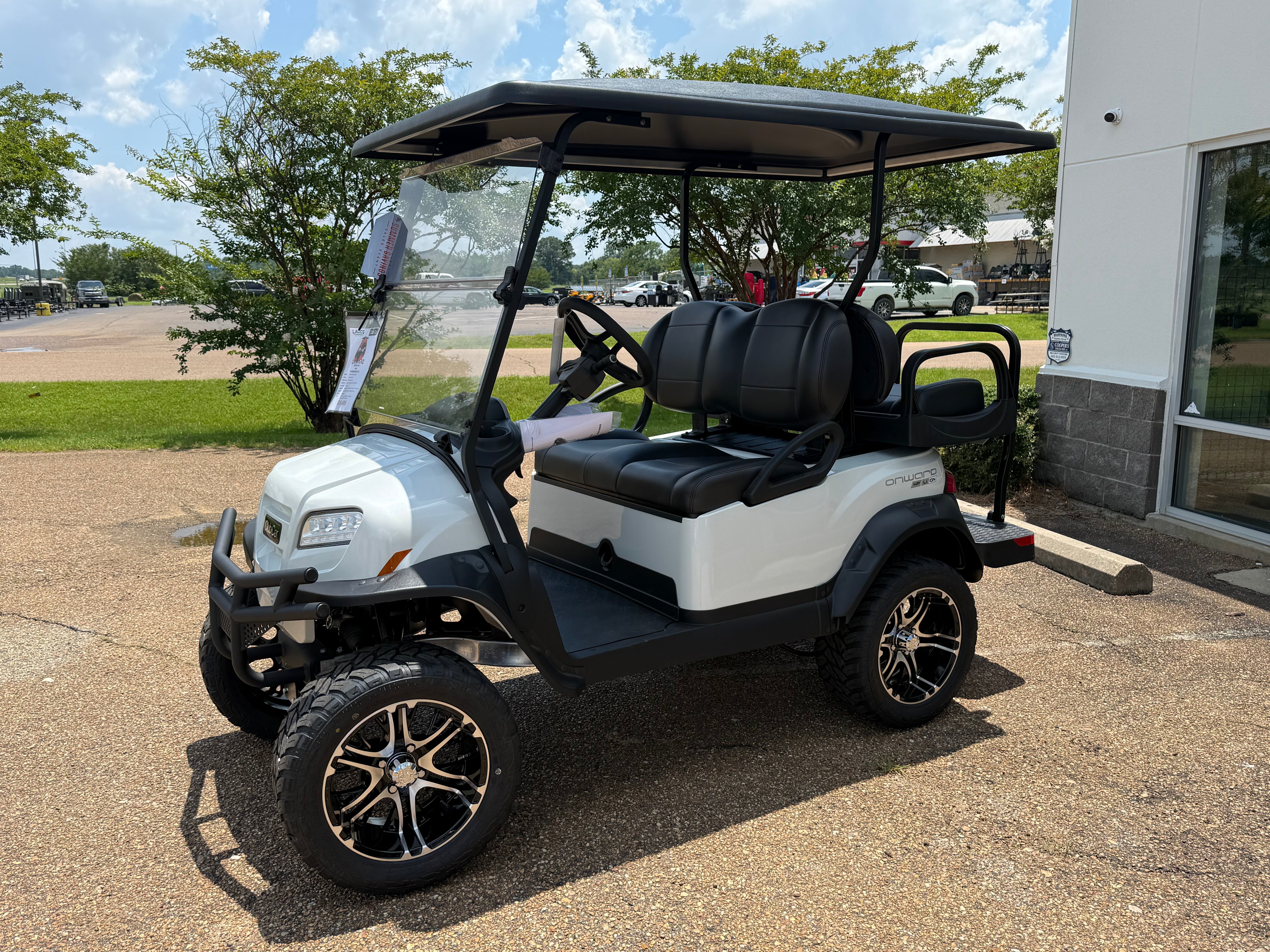 2027 | Club Car Onward Lifted 4 Passenger - Lithium